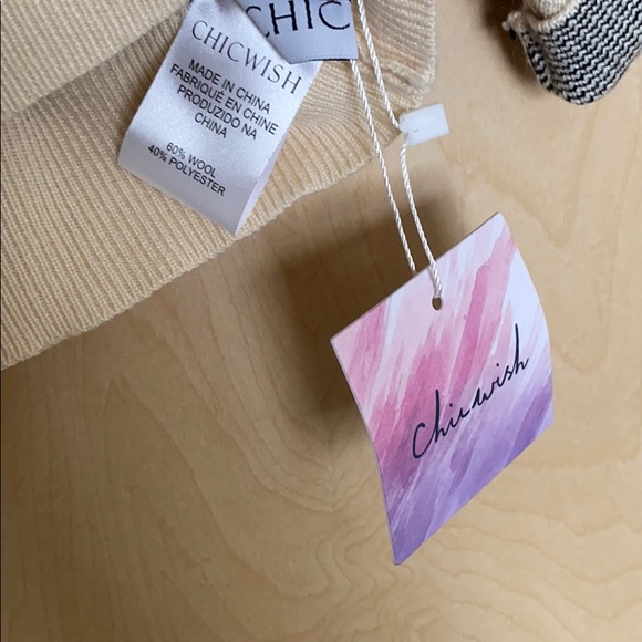 Grid Turtleneck Sweater - Picture 5 of 5